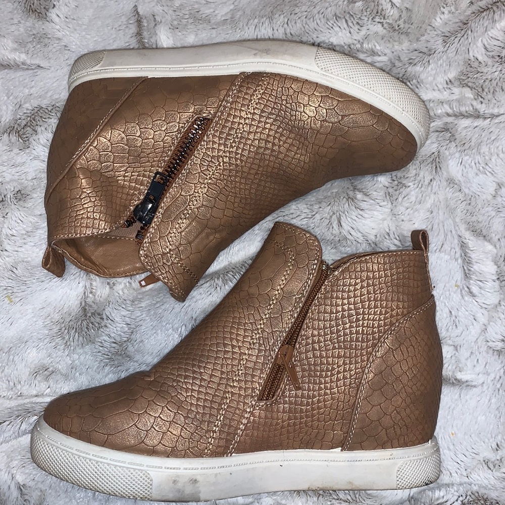 Boutique Outwoods Boots Size 8